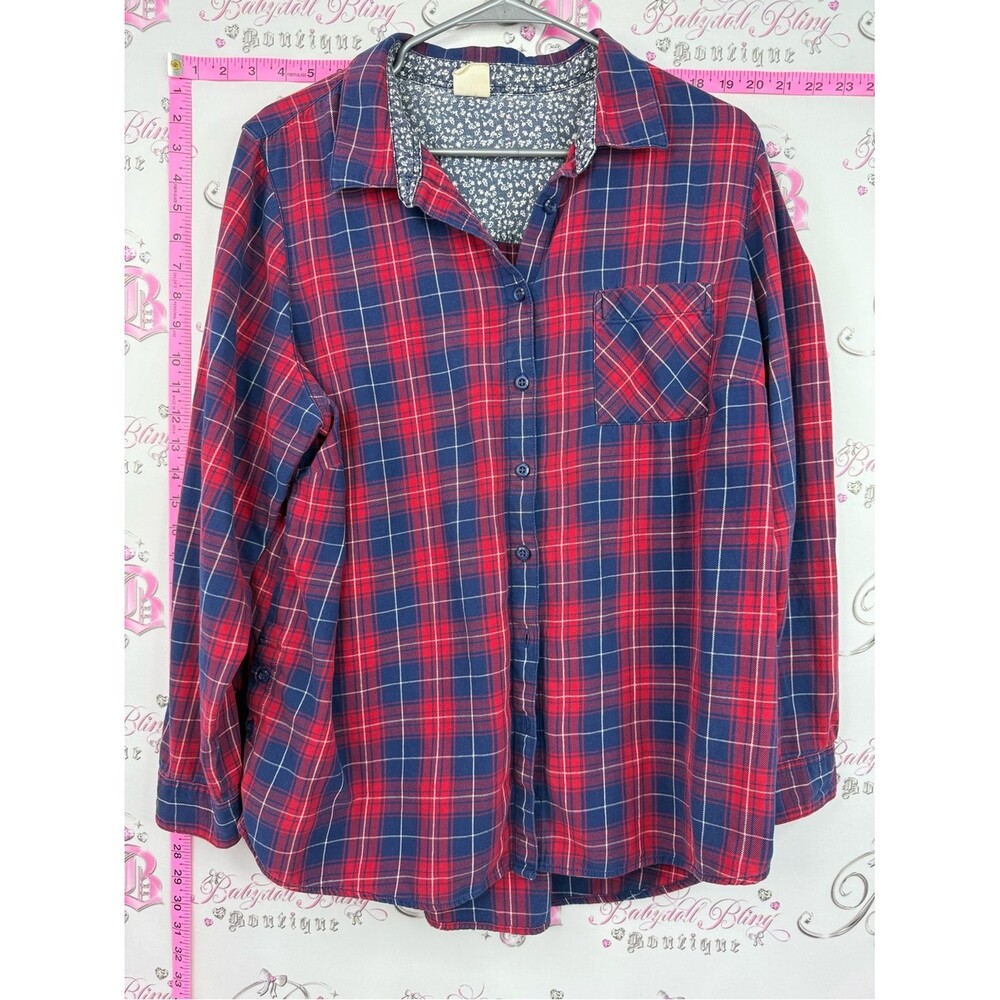 DC jeans long sleeve blue white Red and Navy Plaid Button-Up Shirt